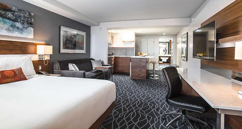Delta Hotels By Marriott Waterloo Exterior foto
