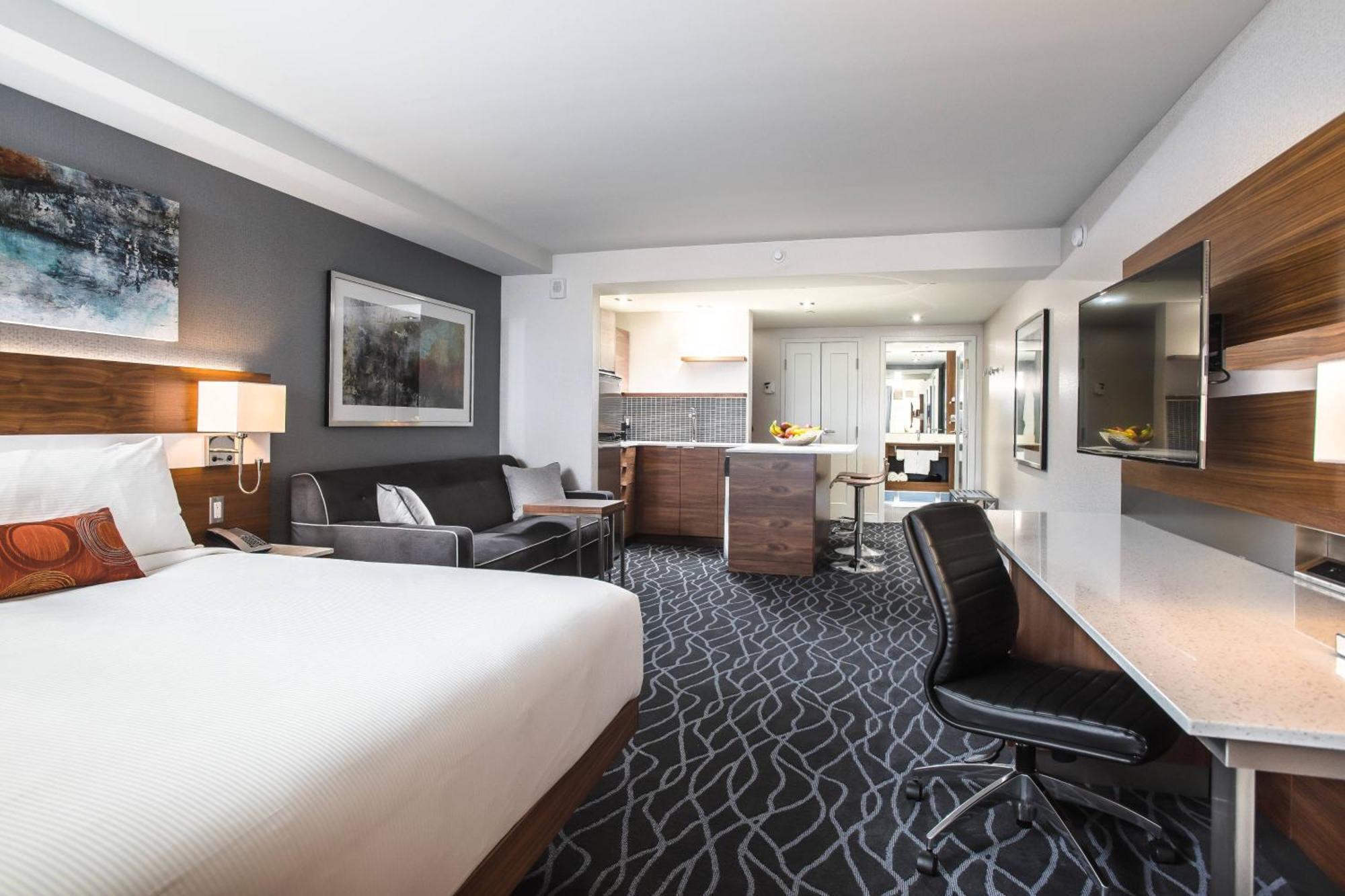 Delta Hotels By Marriott Waterloo Exterior foto